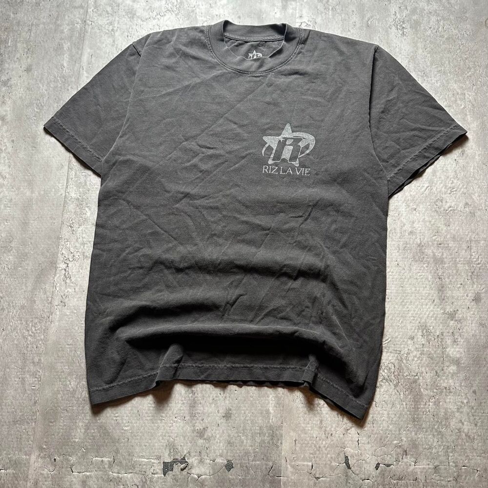 Unbranded Men's Grey and Black T-shirt